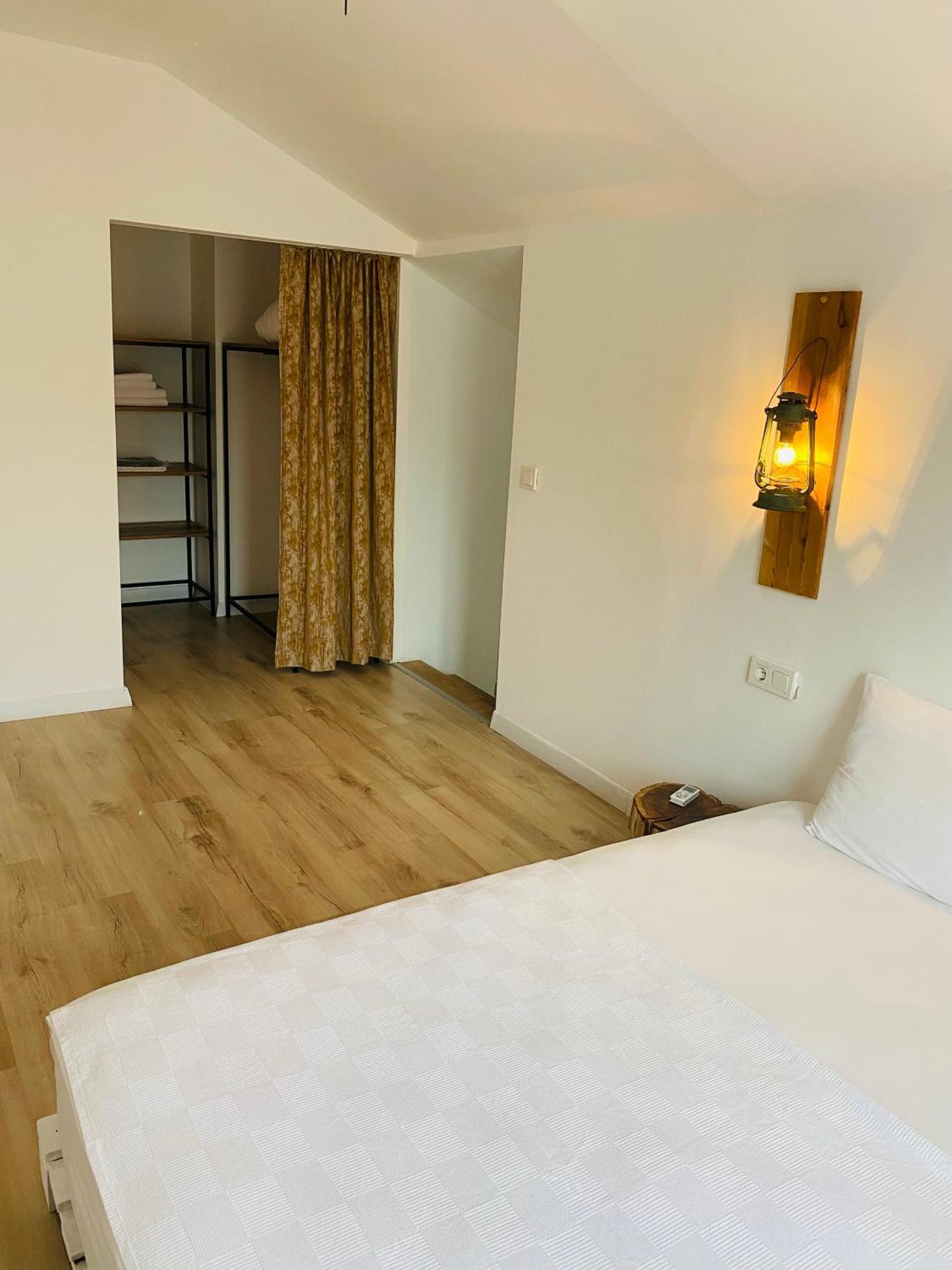 Homestay Marina Loft *